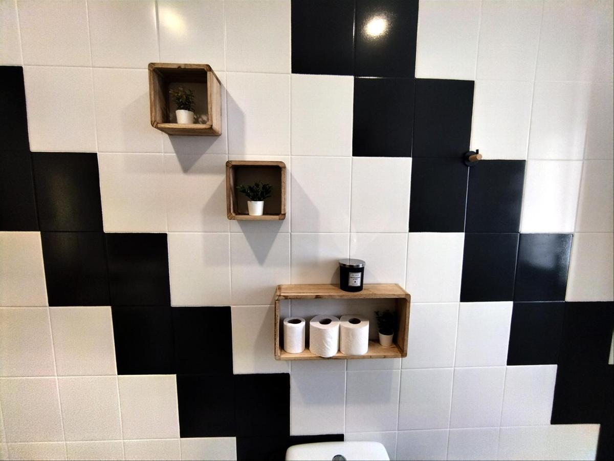 Guesthouse Shared With Host Alicante Bagian luar foto