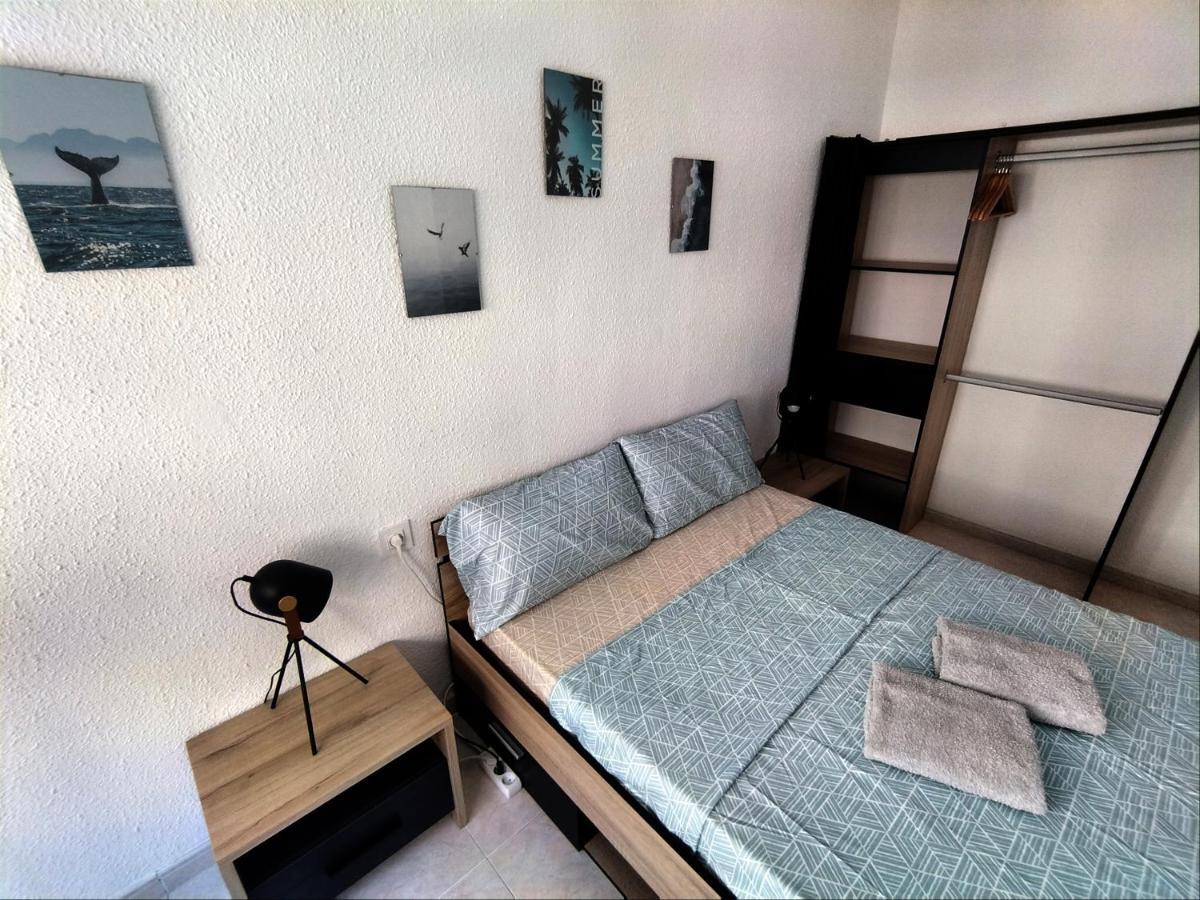Guesthouse Shared With Host Alicante Bagian luar foto