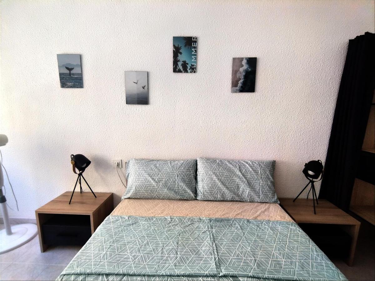 Guesthouse Shared With Host Alicante Bagian luar foto